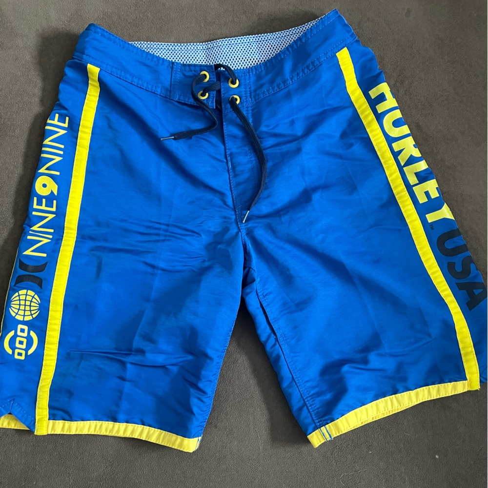 Hurley boardshorts